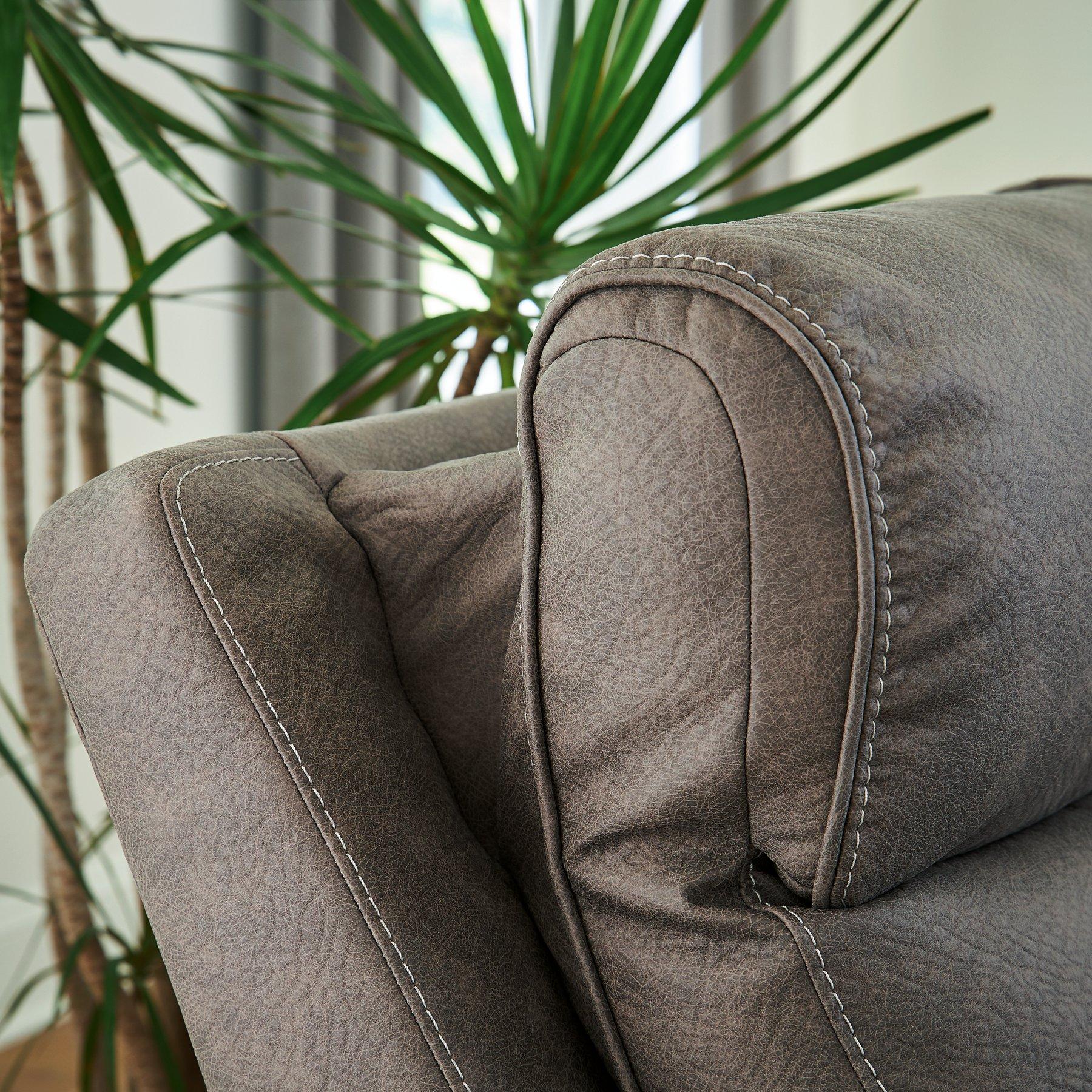 Ashley_20Furniture_2024-08-27T02_21_09.797638_fcoeobeswc_5983d4ca-71a6-4d11-a36c-fb72d3205099